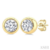 1 Ctw Bezel Set Round Cut Diamond Stud Earrings in 14K Yellow Gold