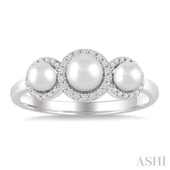1/6 Ctw Past Present and Future 4 MM & 5 MM Cultured Pearl and Round Cut Diamond Halo Ring in 14K White Gold