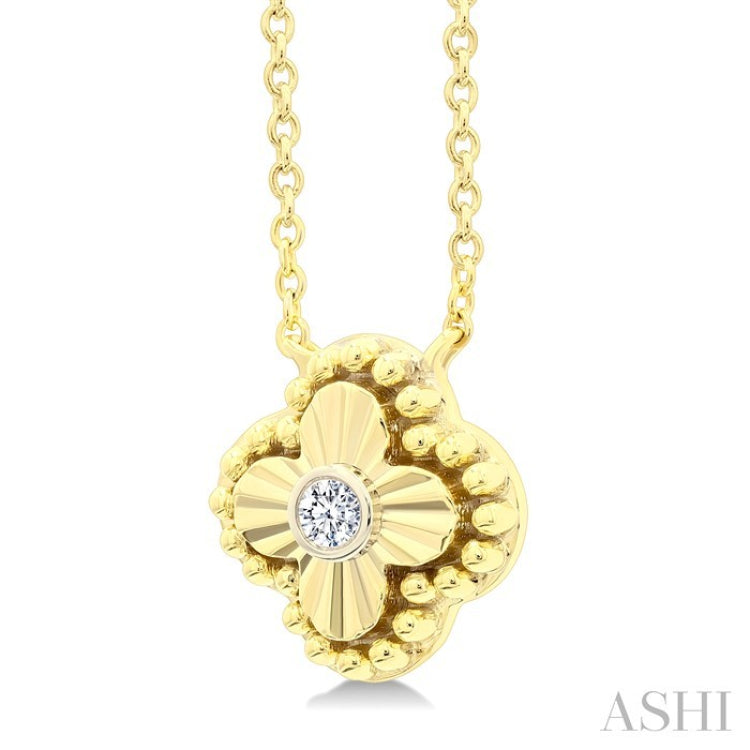 1/50 Ctw Fluted Texture Clover Bead Round Cut Diamond Fashion Pendant With Chain in 10K Yellow Gold