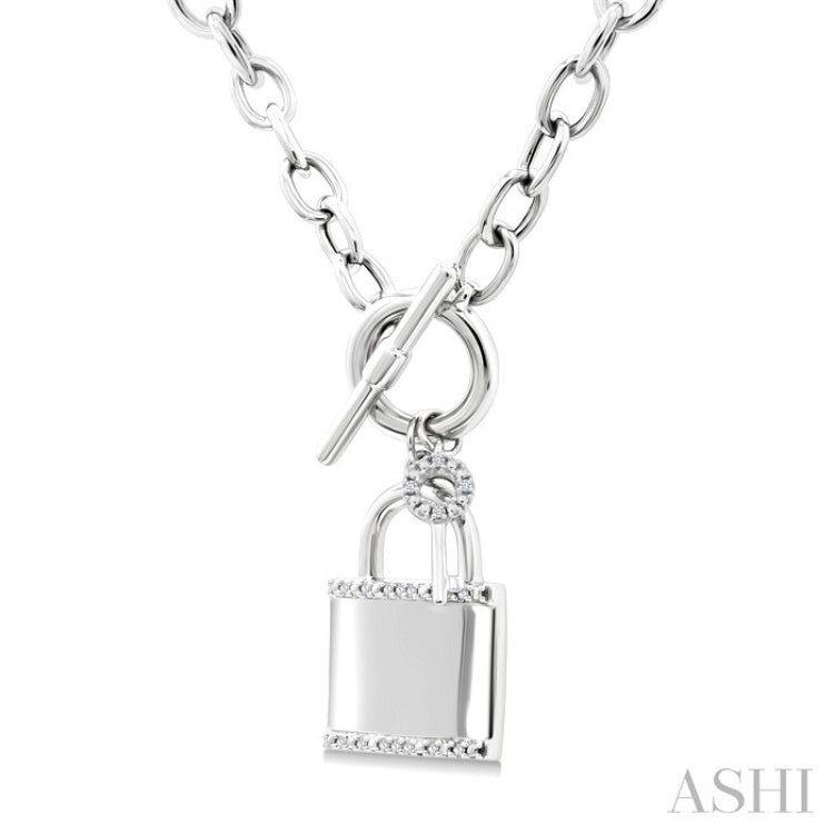 1/10 Ctw Lock & Key Toggle Round Cut Diamond Fashion Necklace in Sterling Silver