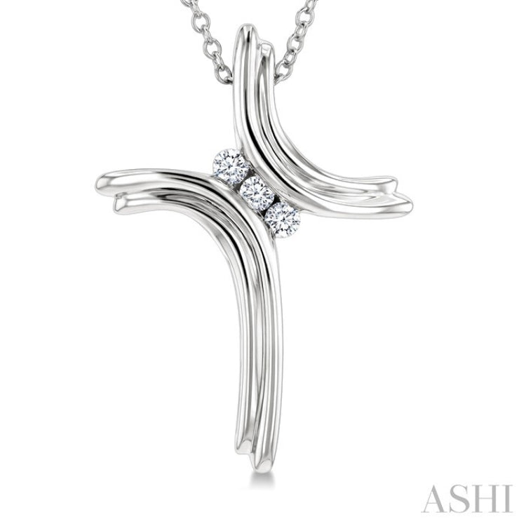 1/10 Ctw Round Cut Diamond Cross Pendant in Sterling Silver with Chain