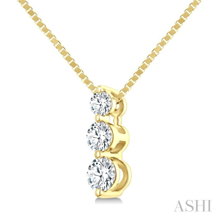 1/4 Ctw Round Cut Diamond Three-Stone Snowman Pendant With Chain in 14K Yellow Gold