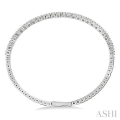 2 Ctw Round Cut Flexible Diamond Bangle in 14K White Gold