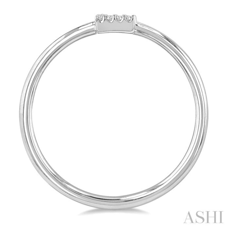 1/20 Ctw Initial 'E' Round Cut Diamond Fashion Ring in 10K White Gold