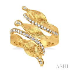 1/2 Ctw Round Cut Diamond Fashion Ring in 14K Yellow Gold