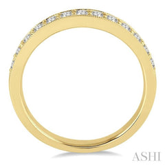 1/2 Ctw Round Cut Diamond Wedding Band in 14K Yellow Gold