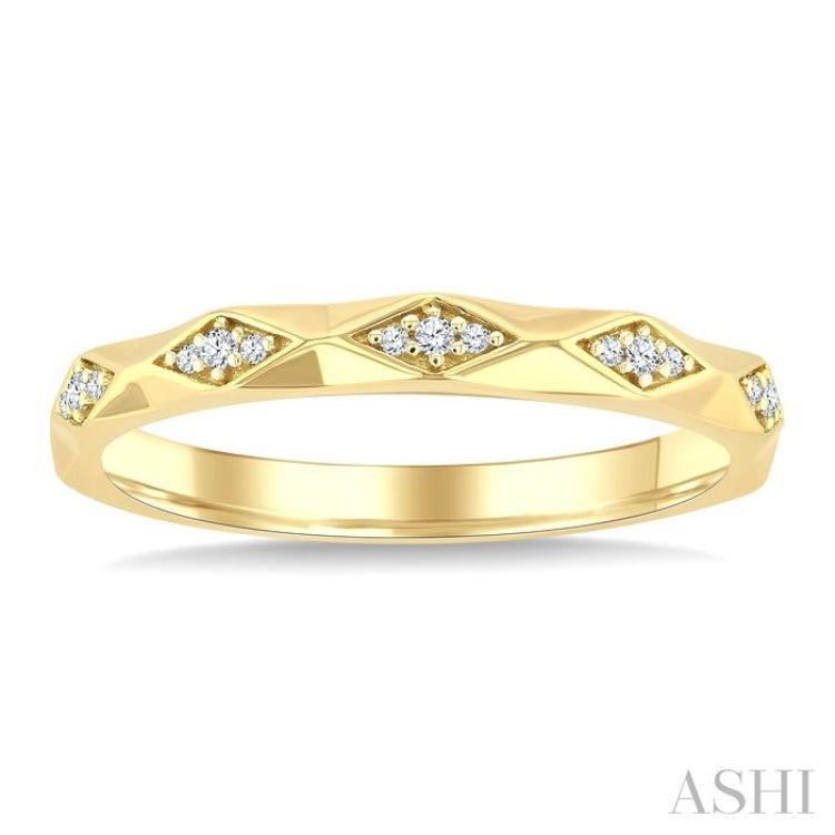 1/20 Ctw 3-D Geometric Shape Round Cut Diamond Stackable Fashion Band in 10K Yellow Gold