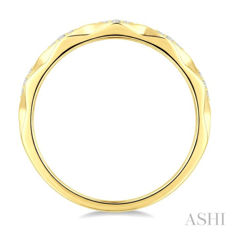 1/20 Ctw 3-D Geometric Shape Round Cut Diamond Stackable Fashion Band in 10K Yellow Gold