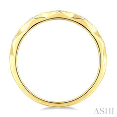 1/20 Ctw 3-D Geometric Shape Round Cut Diamond Stackable Fashion Band in 10K Yellow Gold