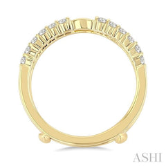 1/2 Ctw Shared Prong Round Cut Diamond Insert Ring in 14K Yellow Gold