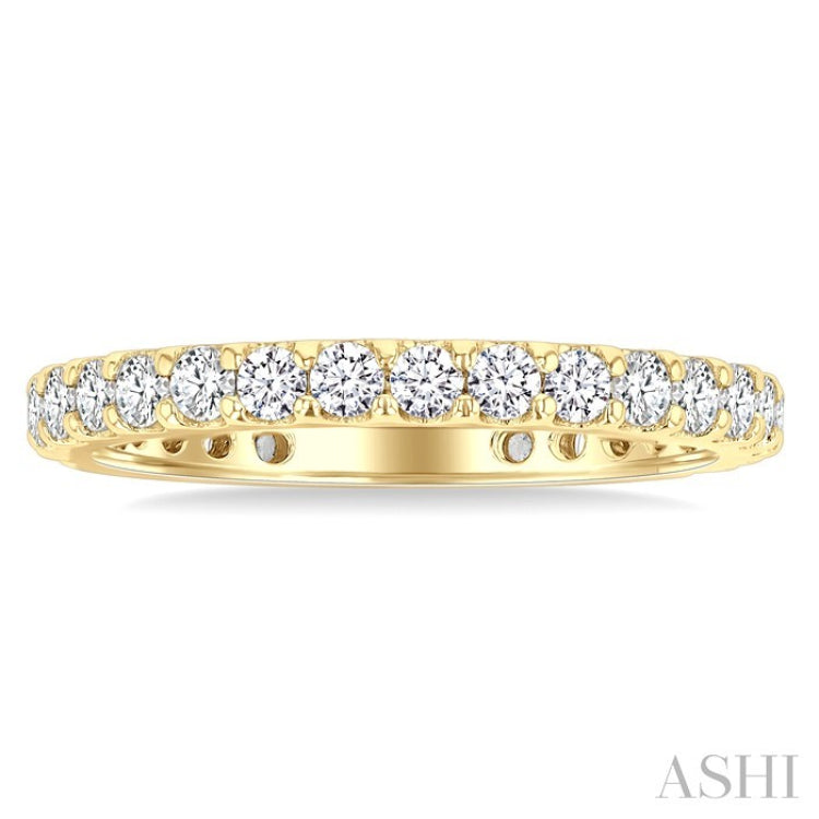 1 Ctw Round Cut Diamond Eternity Wedding Band in 14K Yellow Gold