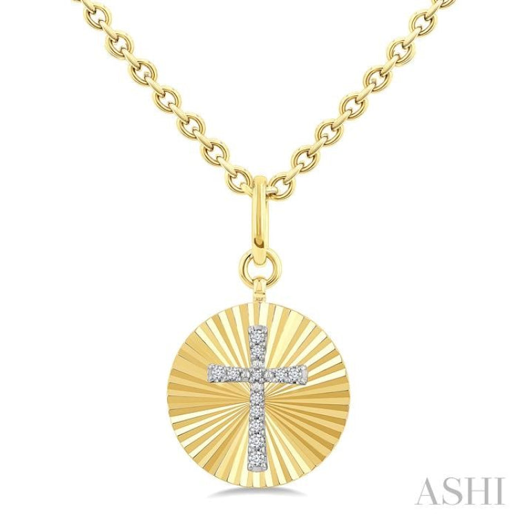 1/10 Ctw Latin Cross Round Cut Diamond Pirouette Fluted Circle Medallion Pendant With Chain in Yellow Gold Vermeil