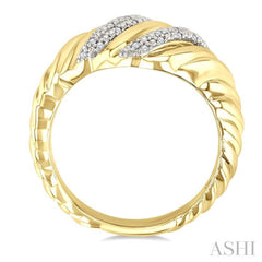 1/10 Ctw Bold Puffed Ribbed Swirl Round Cut Diamond Pirouette Fashion Wide Band in Yellow Gold Vermeil