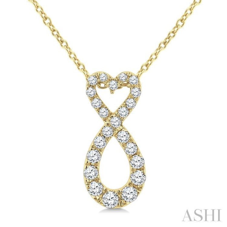1/4 Ctw Heart Shape Round Cut Diamond Infinity Fashion Pendant With Chain in 10K Yellow Gold