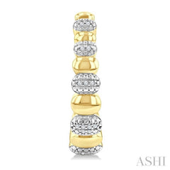 1/10 Ctw Bold Puffed Pod Rib Round Cut Diamond Fashion Hoop Earrings in Yellow Gold Vermeil