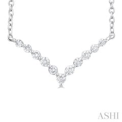 1/8 Ctw Chevron Round Cut Diamond Petite Necklace in 14K White Gold