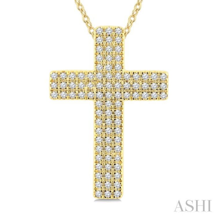 1/4 Ctw Roman Cross Triple Row Round Cut Diamond Fashion Pendant With Chain in 10K Yellow Gold