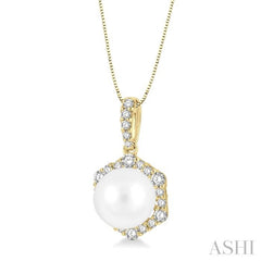 8 MM Cultured Pearl and 1/3 Ctw Hexagon Shape Round Cut Diamond Pendant With Chain in 14K Yellow Gold