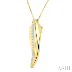 1/3 Ctw Flame Curve Round Cut Diamond Fashion Pendant in 14K Yellow Gold