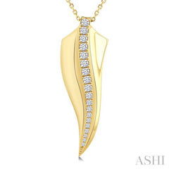 1/3 Ctw Flame Curve Round Cut Diamond Fashion Pendant in 14K Yellow Gold