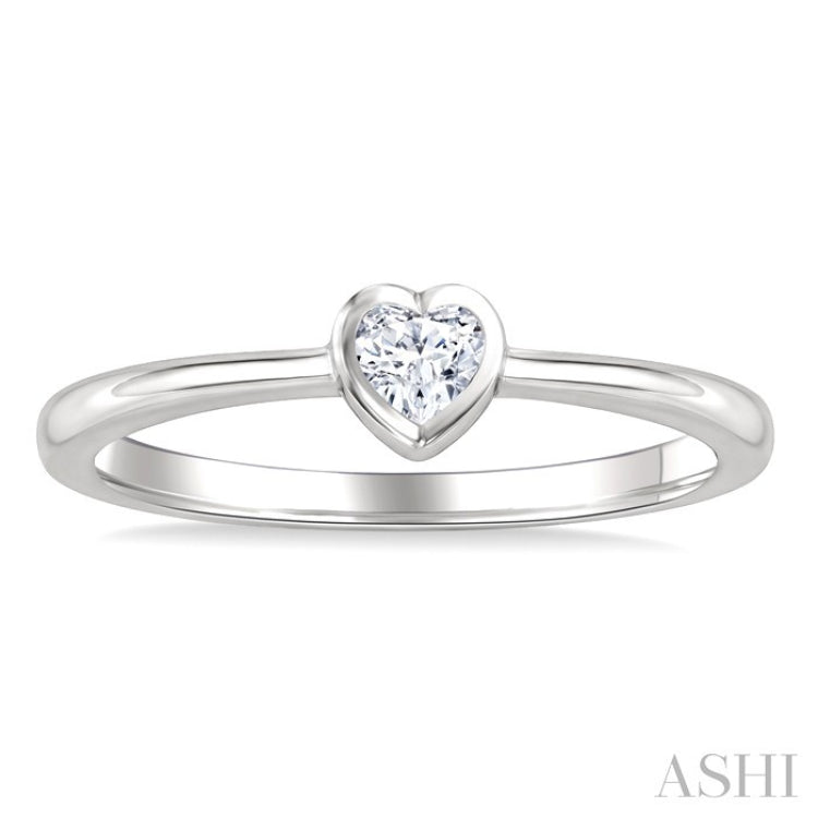 1/5 Ctw Bezel Set Heart Cut Diamond Fashion Ring in 14K White Gold