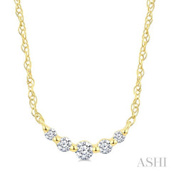 1/20 Ctw Curved Bar Round Cut Diamond Fashion Necklace in 10K Yellow Gold