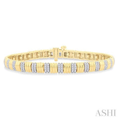 3/4 Ctw Ribbed Round Cut Diamond Pirouette Fashion Bracelet in 14K Yellow Gold