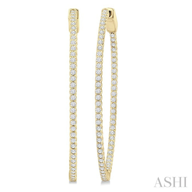 1 Ctw Inside-Out Round Cut Diamond 1/2-Inch Oval Hoop Earrings in 14K Yellow Gold