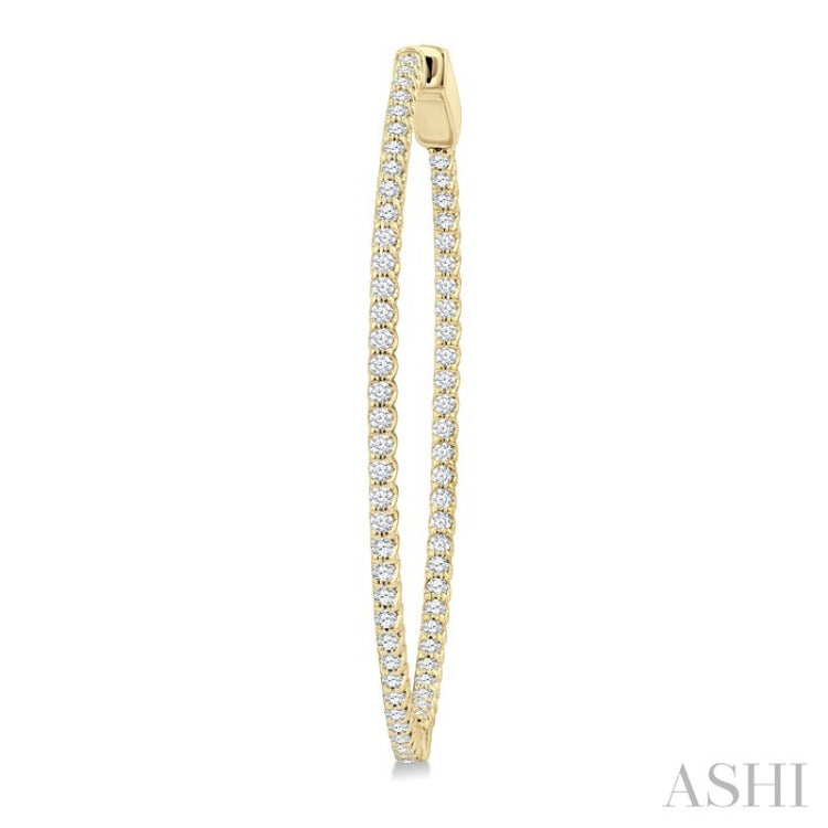 1 Ctw Inside-Out Round Cut Diamond 1/2-Inch Oval Hoop Earrings in 14K Yellow Gold