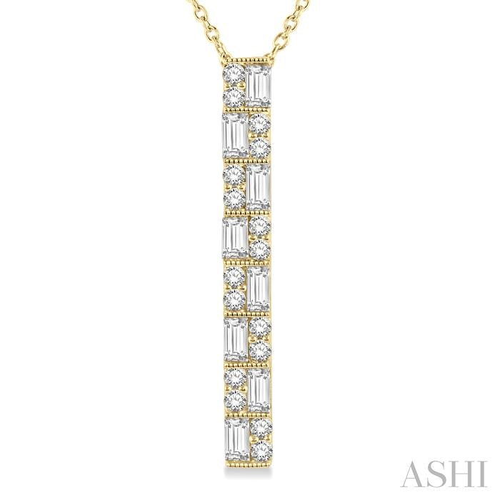 1/2 Ctw Basket Weave Baguette and Round Cut Diamond Pendant With Chain in 14K Yellow Gold