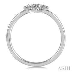 1/10 Ctw Star Center Round Cut Diamond Petite Fashion Ring in 10K White Gold