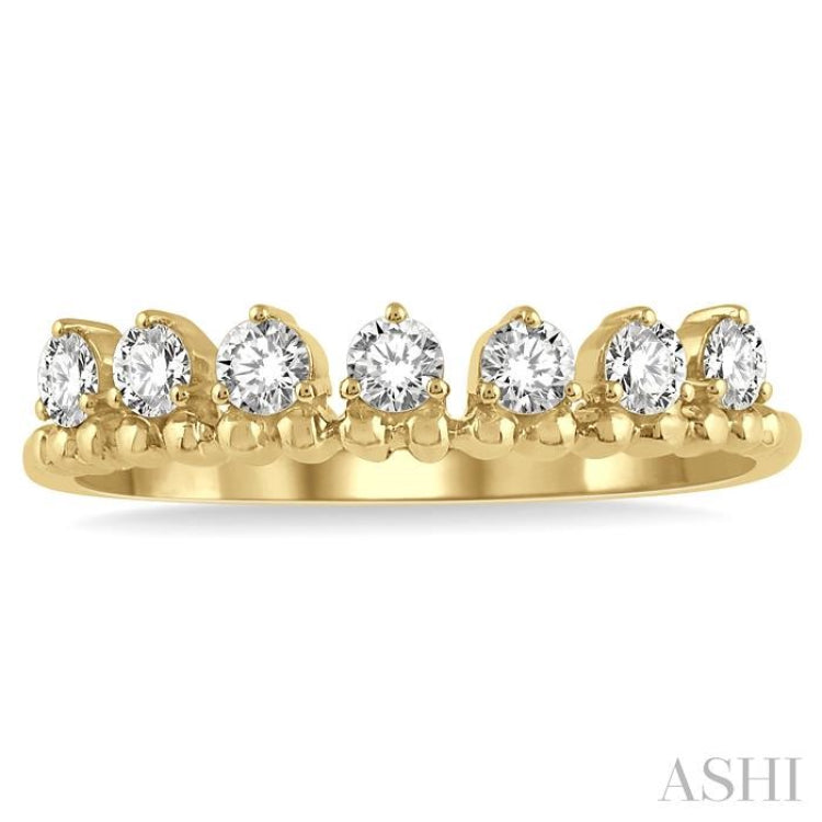 1/3 Ctw Lined Circular Mount Round Cut Diamond Fashion Stackable Band in 14K Yellow Gold