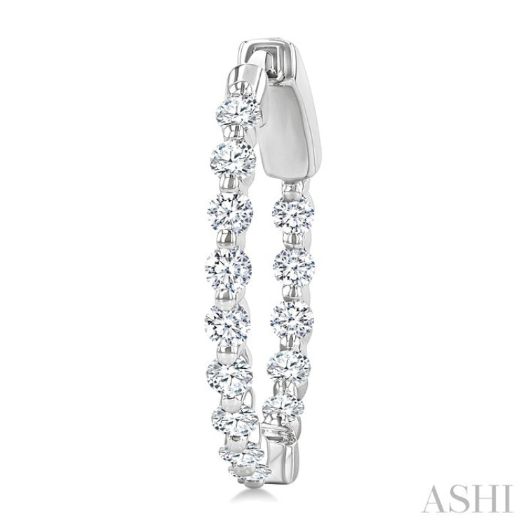 1 Ctw Inside-Out Single Prong Set Round Cut Diamond Hoop Earrings in 14K White Gold