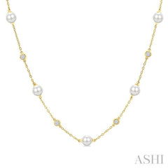 5 MM Round Shape Cultured Pearl and 1/4 Ctw Round Cut Diamond Station Necklace in 14K Yellow Gold