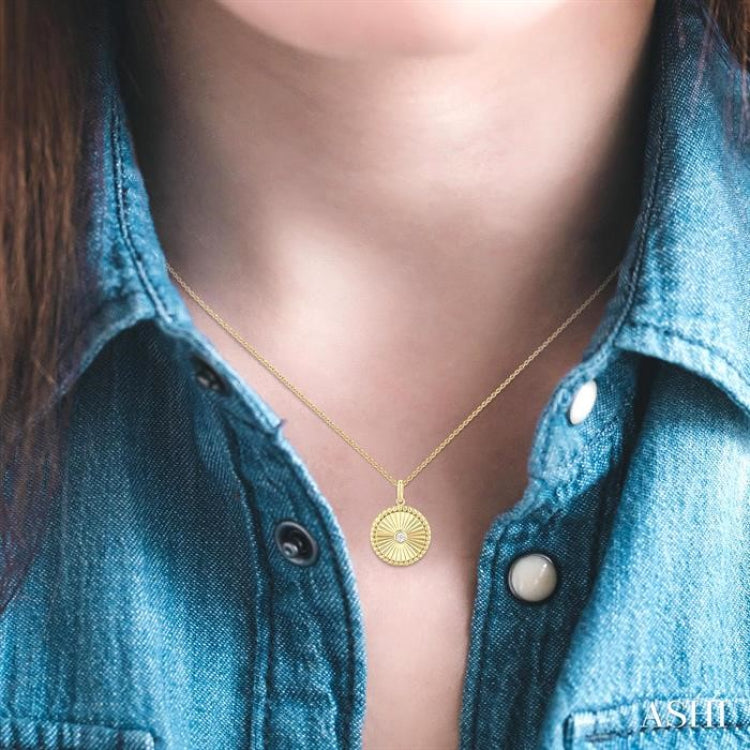 1/20 Ctw Round fluted medallion Round Cut Diamond Pendant With Chain in 10K Yellow Gold