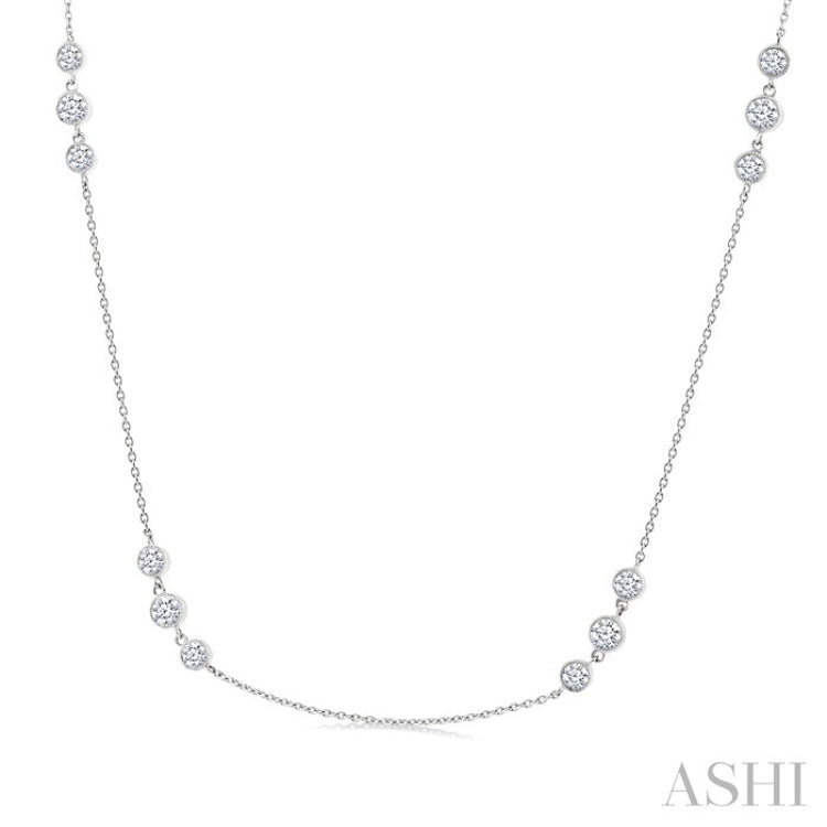 1 1/2 Ctw Three Stone Bezel Set Round Cut Diamond Station Necklace in 14K White Gold