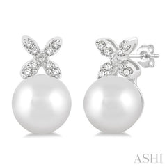 5.5 MM Round Shape Cultured Pearls and 1/20 Ctw Petite 4-Petal Flower Round Cut Diamond Fashion Stud Earring in 10K White Gold