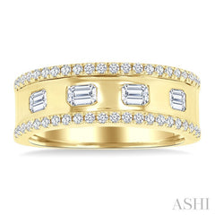 5/8 Ctw Wide 4-Stone Emerald & Round Cut Diamond Fashion Band in 14K Yellow Gold