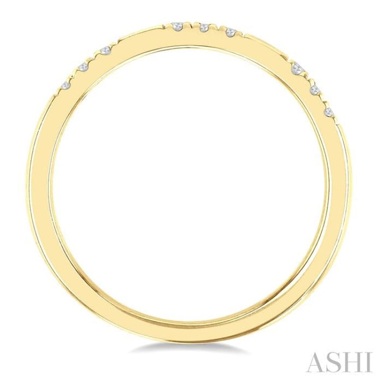 1/8 Ctw Sectioned Round Cut Diamond Fashion Band in 14K Yellow Gold