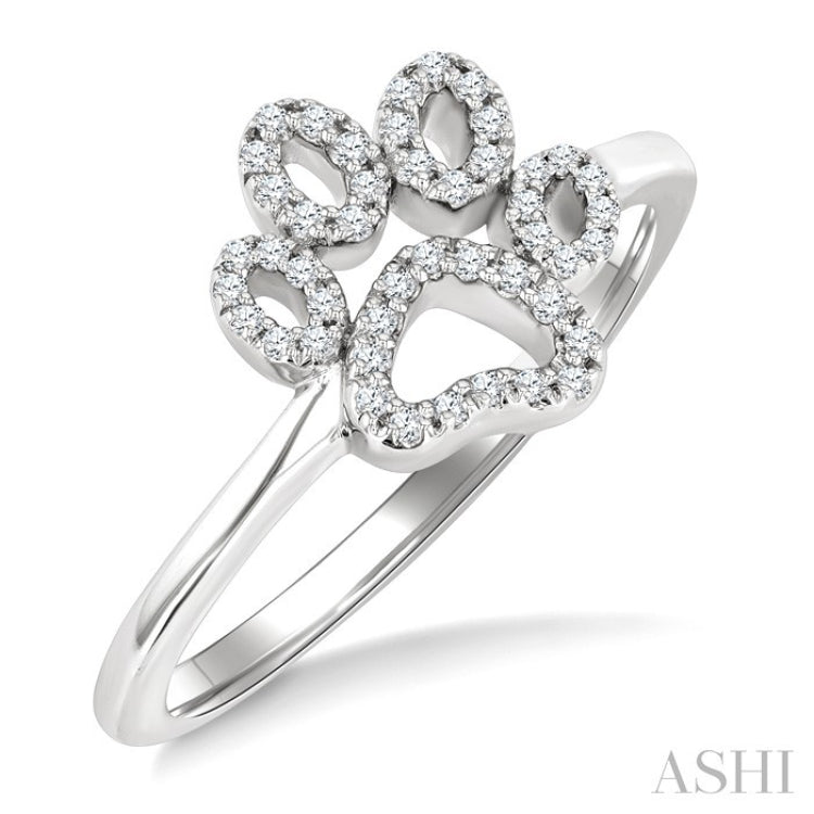 1/6 Ctw Petite Dog Paw Round Cut Diamond Fashion Ring in 10K White Gold