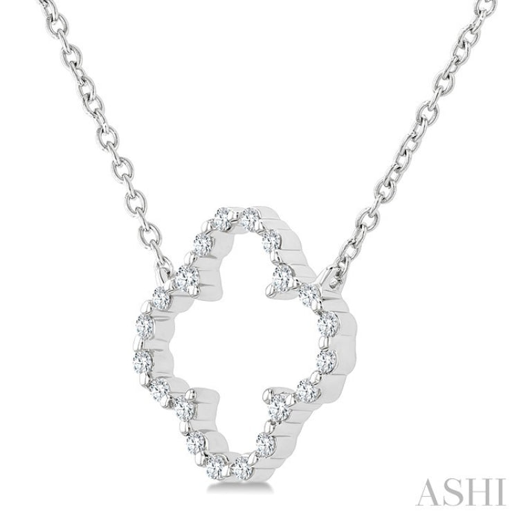 1/8 Ctw Petite Open Window Clover Round Cut Diamond Pendant With Chain in Sterling Silver