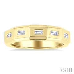 1/6 Ctw Geometric Shape Emerald Cut Diamond Fashion Band in 14K Yellow Gold