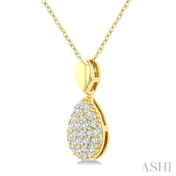 1/4 Ctw Pear Shape Pave Set Round Cut Diamond Fashion Pendant With Chain in 10K Yellow Gold